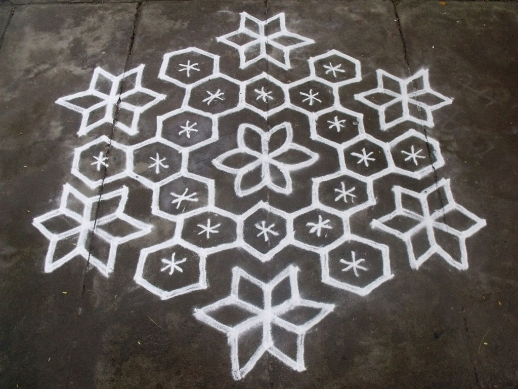 flower pulli kolam by rathna 7