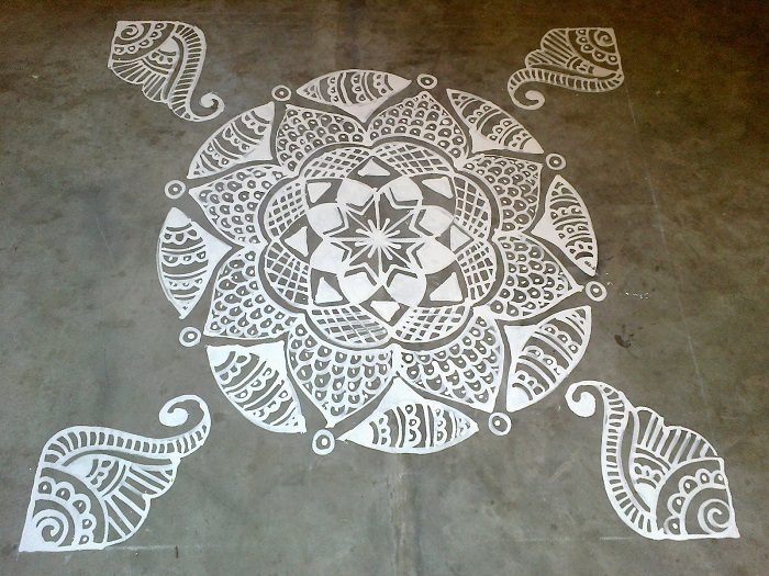fish alpana design 9