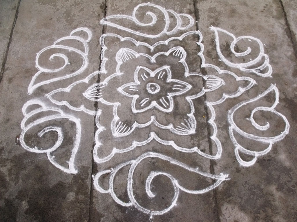 dotted kolam 13