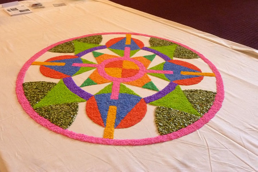 simple rangoli design by gowri savoor 17